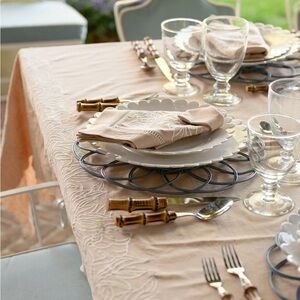 Figue Emboridered tablecloth and napkin set of 4